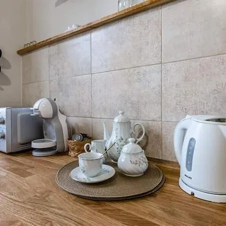 жасмин Варна