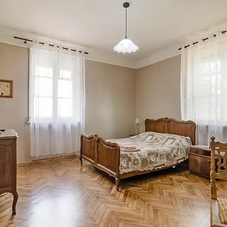 жасмин * Варна